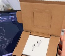 <b>单月销量突破50万件</b>