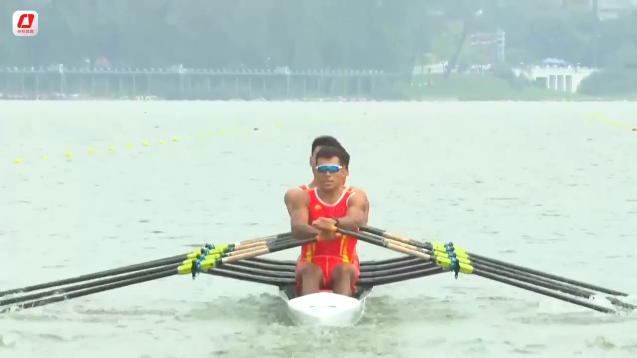 杭州亚运会赛艇男子四人双桨决赛 中国队以稳定