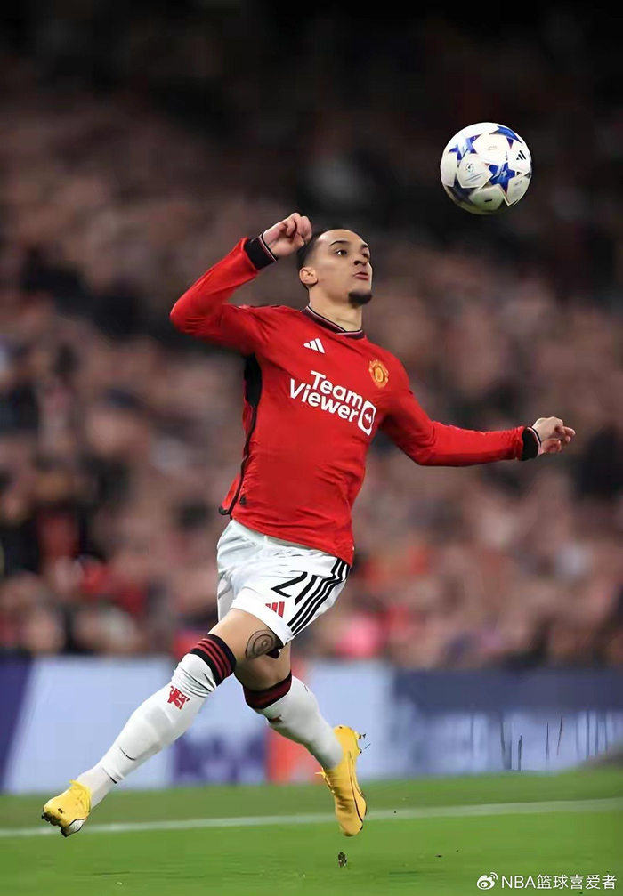 曼联引援困局：桑切斯、安东尼水货背后暴露体