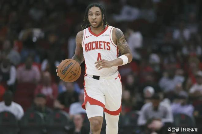 火箭双星锁定胜局戴维森转正冲击季后赛